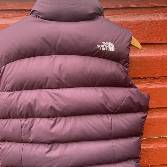 Vintage The North Face 700 Down Puffer Vest Purple Women's Size S - Picture 4 of 10